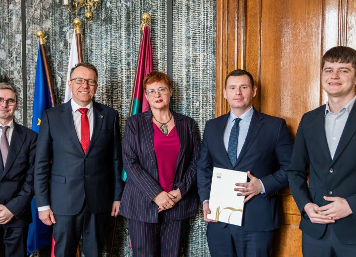 Podpisanie umowy wspólnego przedsięwzięcia z Bankiem Santander Bank ...